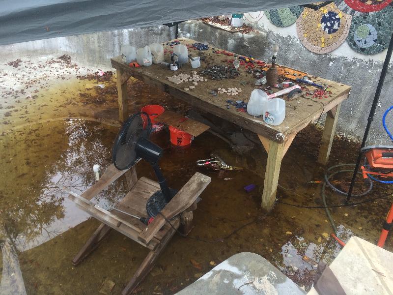 A picture of the mosaic work station 