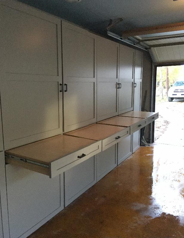 Showing the drawers pulled out in the 'buffet mode' 