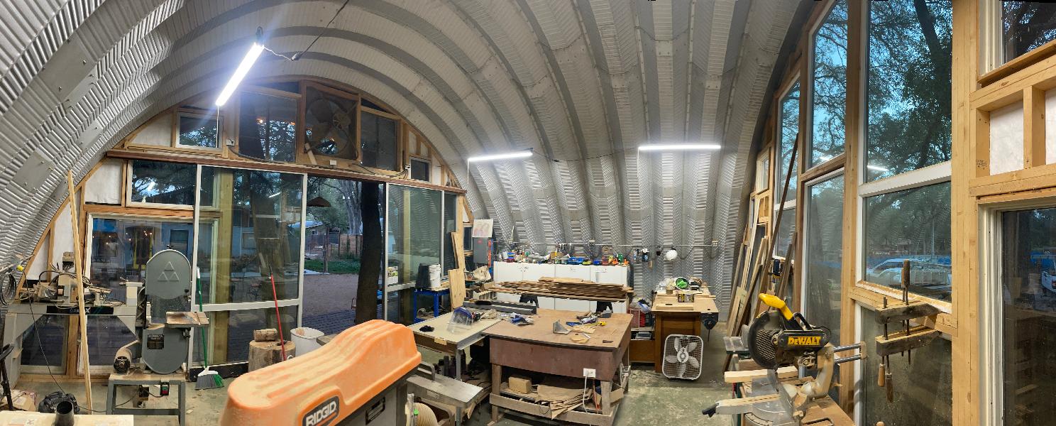 A friend of mine has a wonderful shop that he let me use for the project. 